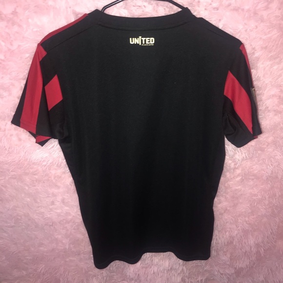 Black and red Adidas shirt, Sz: M - Picture 3 of 5